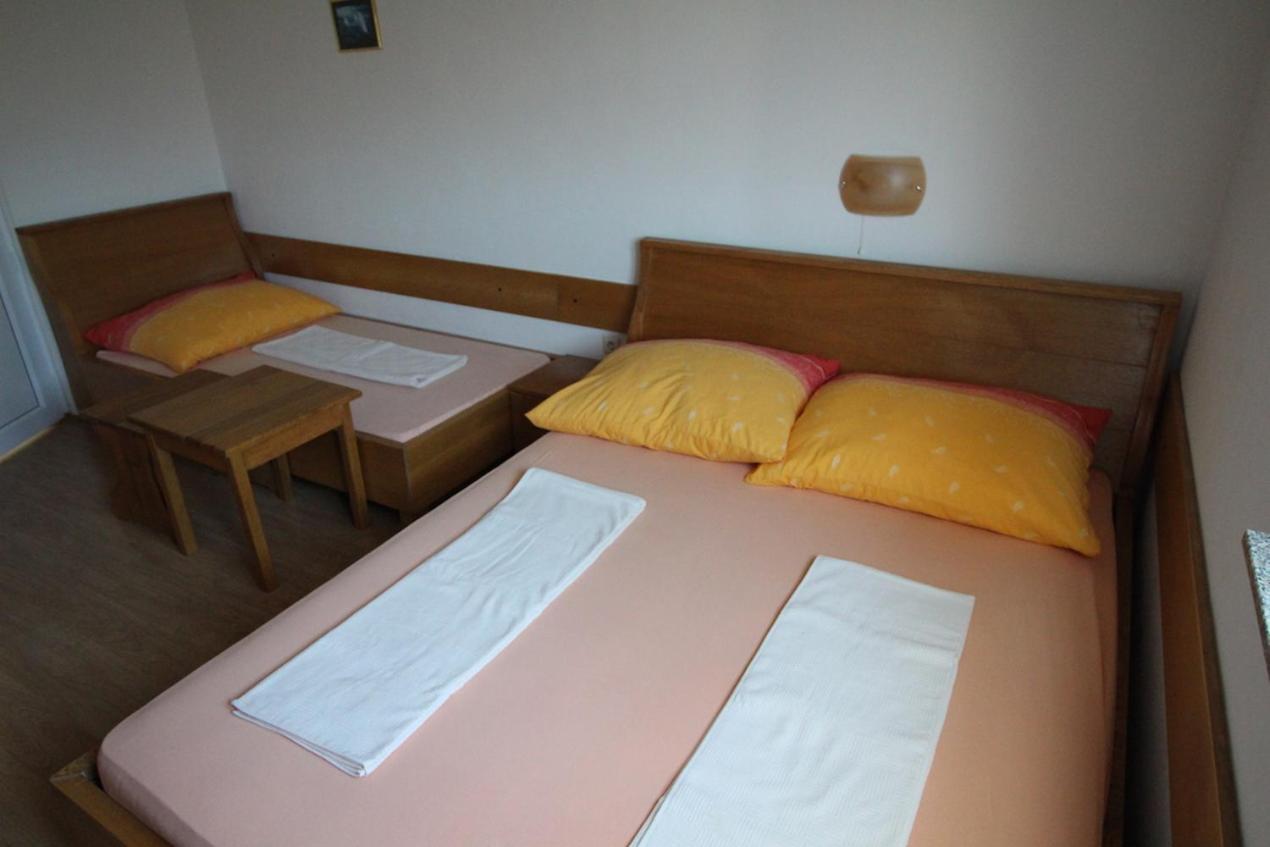Apartments Helena Zadar Врси Экстерьер фото