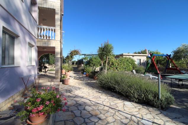 Apartments Helena Zadar Врси Экстерьер фото
